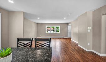 2 Riverview Pl, Cromwell, CT 06416