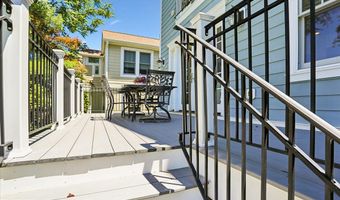 7800 RADNOR Rd, Bethesda, MD 20817
