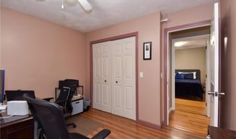 17 Middle St, North Providence, RI 02911
