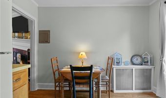 46 CHASTELLUX Ave M6, Newport, RI 02840