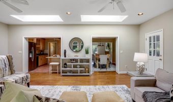 8108 BEECH TREE Rd, Bethesda, MD 20817