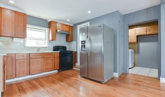 27 Houghton St, Boston, MA 02122