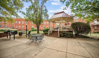 1403 E ABINGDON Dr 6, Alexandria, VA 22314