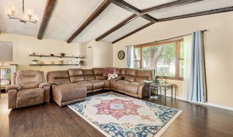 1304 Swanhill Dr, Albert Lea, MN 56007