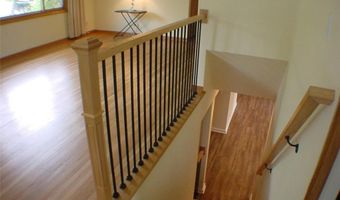 1112 Queens Ln, Anoka, MN 55303