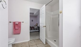 1105 Chapel St, Baldwin City, KS 66006