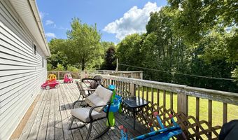 111 Washington St, Baileyville, ME 04694