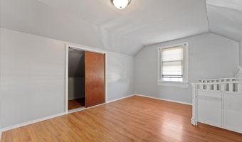 26 E 28TH St, Bayonne, NJ 07002