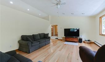 85 Indian Trl, Glocester, RI 02814
