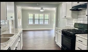 818 Poplar St, Benton, AR 72015