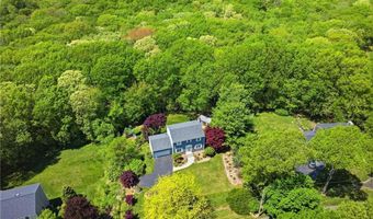 130 Village Hill Ln, North Kingstown, RI 02852
