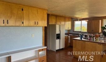 10084 Timberrim Dr, Cascade, ID 83611