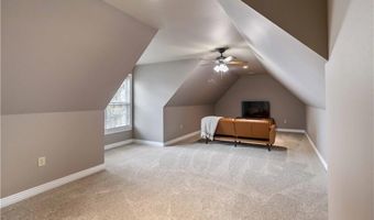 3906 NE Cadbury Ave, Bentonville, AR 72712