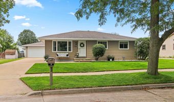 1718 SCHAEFER Cir, Appleton, WI 54915