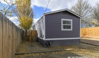 23 3rd Ave W, Deaver, WY 82421