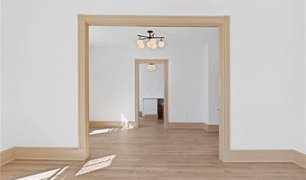 18 Barney St 2, Newport, RI 02840