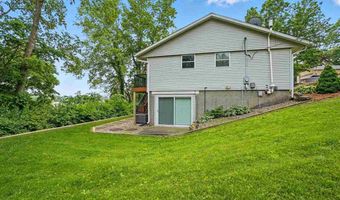 2320 Rice Ridge Ln NE, North Liberty, IA 52317