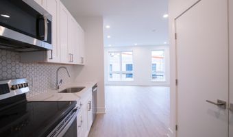 1325 N LEE St 400, Philadelphia, PA 19125