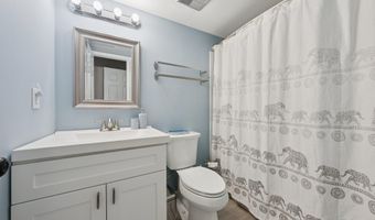 7307 CASTLEBERG Ct, Alexandria, VA 22315