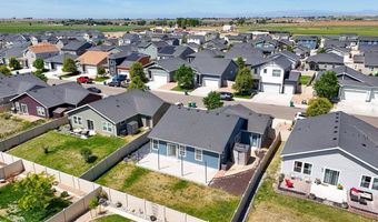 370 Cherokee Trl, Ault, CO 80610