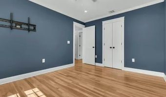 430 Church St, Belford, NJ 07718