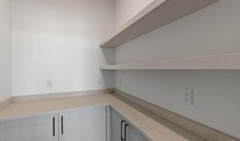 3118 NW Crossing Dr, Bend, OR 97703