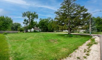 25063 W 3rd St, Antioch, IL 60002