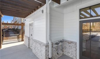 202 Pinecone Pl, Alpharetta, GA 30022