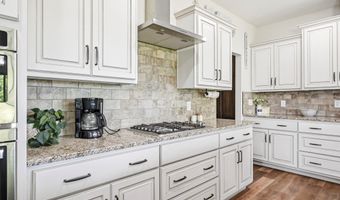 11830 Farm Road 1195, Aurora, MO 65605
