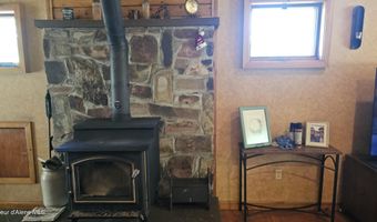 22902 E KING St, Cataldo, ID 83810