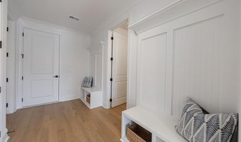 650 Mayfair Ct, Alpharetta, GA 30009