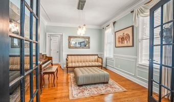 5 Petigru Dr, Beaufort, SC 29902
