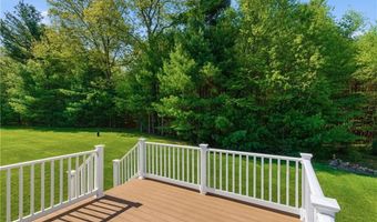 72 Country Meadow Ln, Glocester, RI 02814