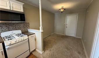 38 Freebody St 205, Newport, RI 02840