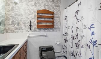 757 Hooksett Rd, Auburn, NH 03032