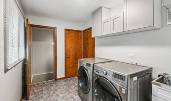 815 S Salem Ave, Arlington Heights, IL 60005