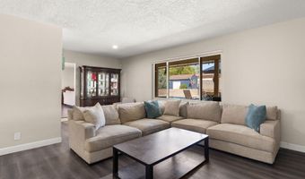 5208 Russell Dr NW, Albuquerque, NM 87114