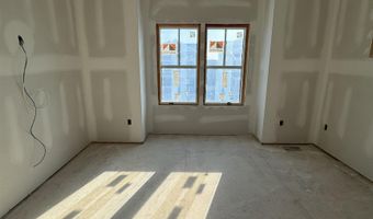 281 7th St, Avalon, NJ 08202
