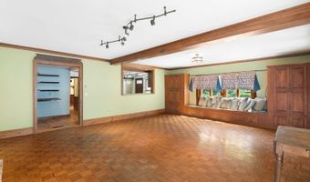76 Spruce St, Brattleboro, VT 05301