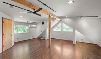 30 Steinman Dr, Ashland, OR 97520