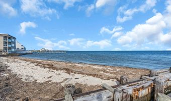 401 Bay Shore Dr 18B, Barnegat, NJ 08005