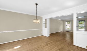 2206 FORT WARD Pl, Alexandria, VA 22304