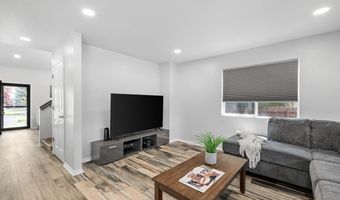 5816 PARKSIDE Dr, Cheyenne, WY 82009