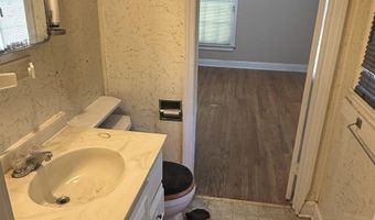 3000 Broad St, Camden, SC 29020