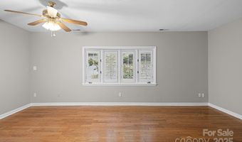23 Shelby Dr, Asheville, NC 28803