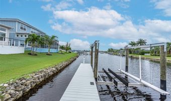 5305 WISHING ARCH Dr, Apollo Beach, FL 33572