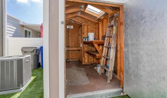 135 Beechwood Ln, Oceanside, CA 92054
