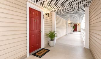 240 S REYNOLDS St 309, Alexandria, VA 22304