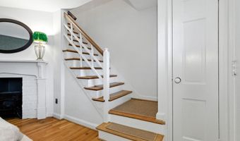 333 MOUNT VERNON Ave, Alexandria, VA 22301