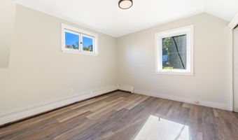 44 Sixth St, Auburn, ME 04210